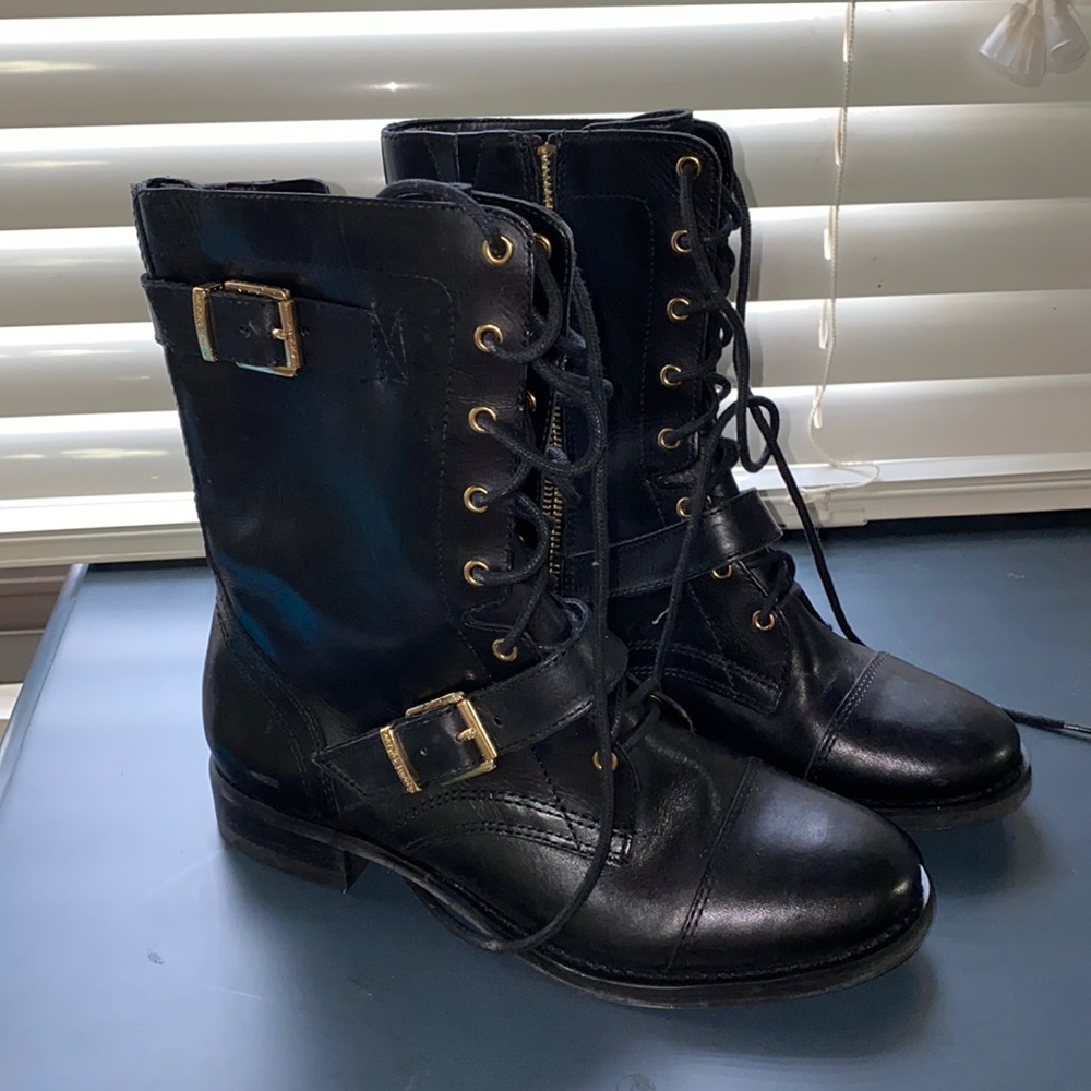 Arturo Chiang boots